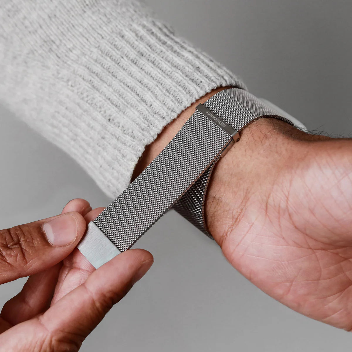 Vonmahlen Milanese Loop 2 Mesh Strap for Apple Watch