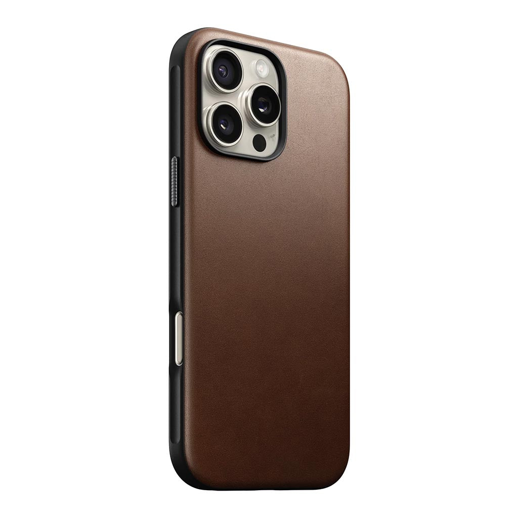 NOMAD - Traditional Leather Case - iPhone 16