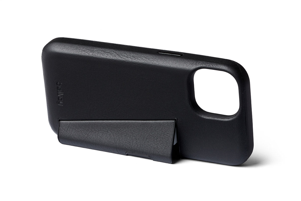 Bellroy iPhone 16 Case - 3 card slot