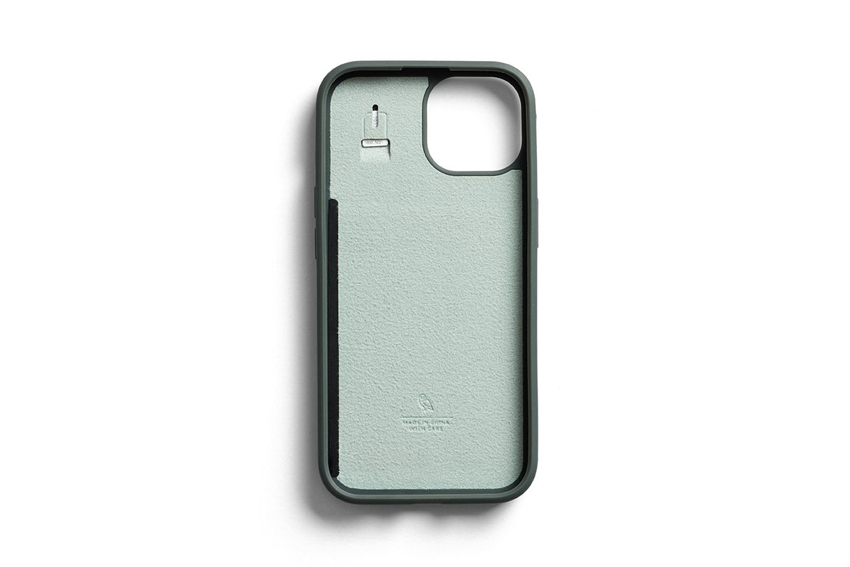 Bellroy iPhone 16 Case - 3 card slot